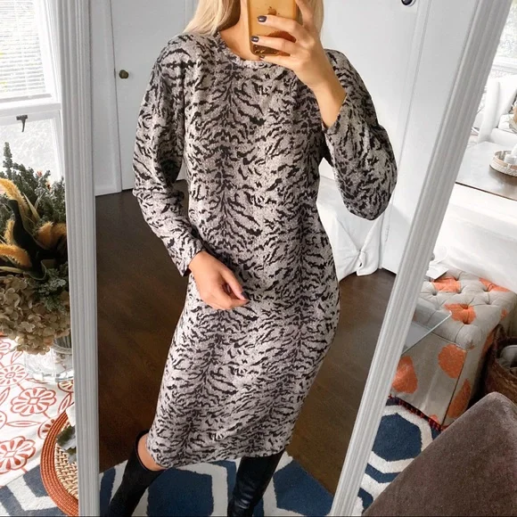 zara midi animal print dress 🖤 ZARA BLACK GREY ANIMAL PRINT LONG SLEEVE MIDI DRESS!